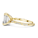 Imperia Twist Emerald Diamond Ring